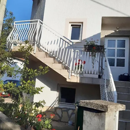 Antica סבטי פיליפ אי ג'קוב